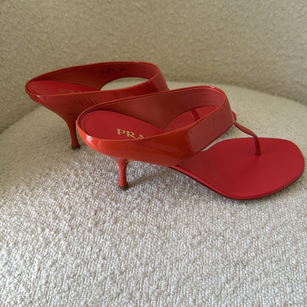 Prada coral patent leather sandals - Picture 5 of 11